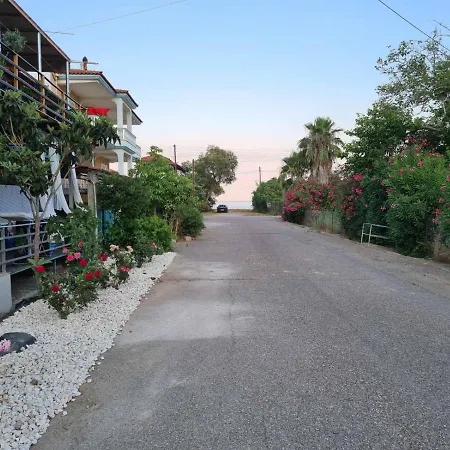 Alexandros Villa Pyrgos  Exterior photo